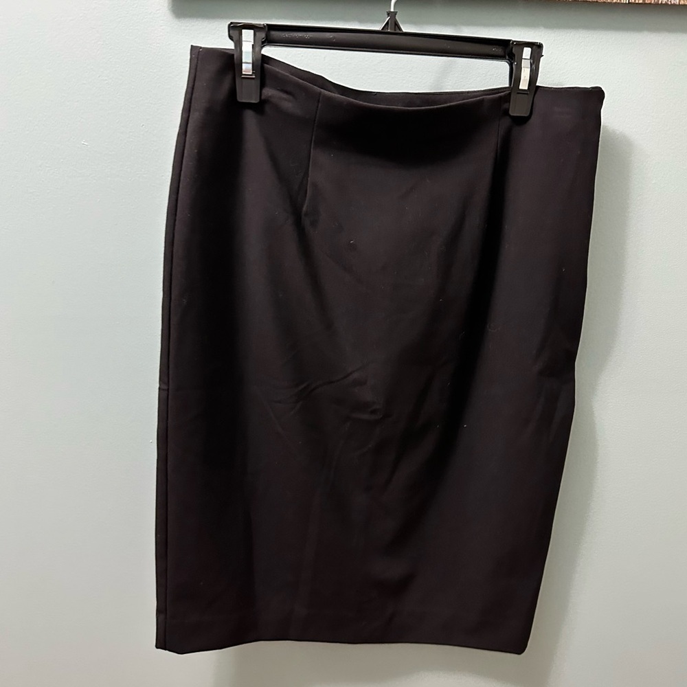 Larry Levine size 12 Black Skirt